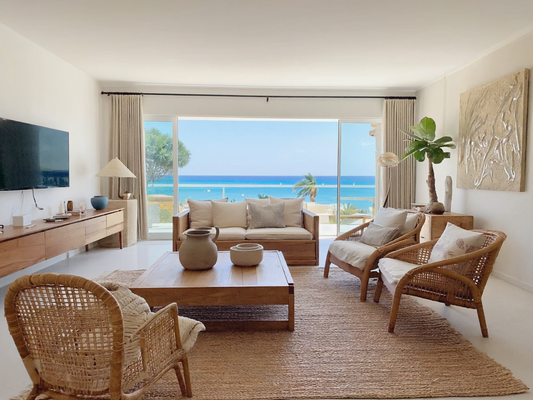The Psychology of Natural Materials – Why Wood, Rattan & More Bring Calm into the Home